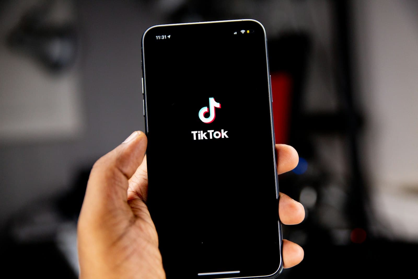 Why Is My TikTok Not Getting Views? (The Real Reason)